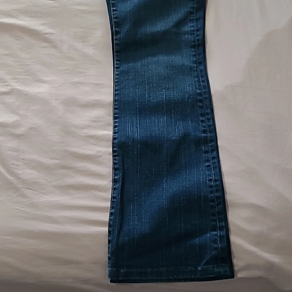 True Religion Becky Blue Boot Cut Jeans  28 / 29-Hemmed - Picture 7 of 10